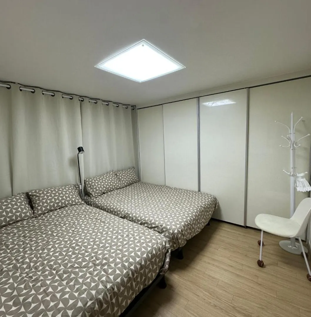 Villa Hongdae T House Seúl