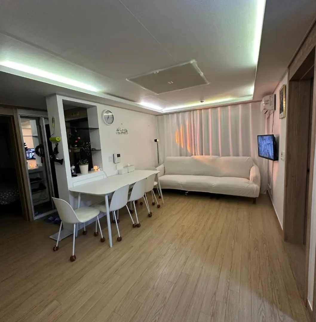 Villa Hongdae T House Seúl