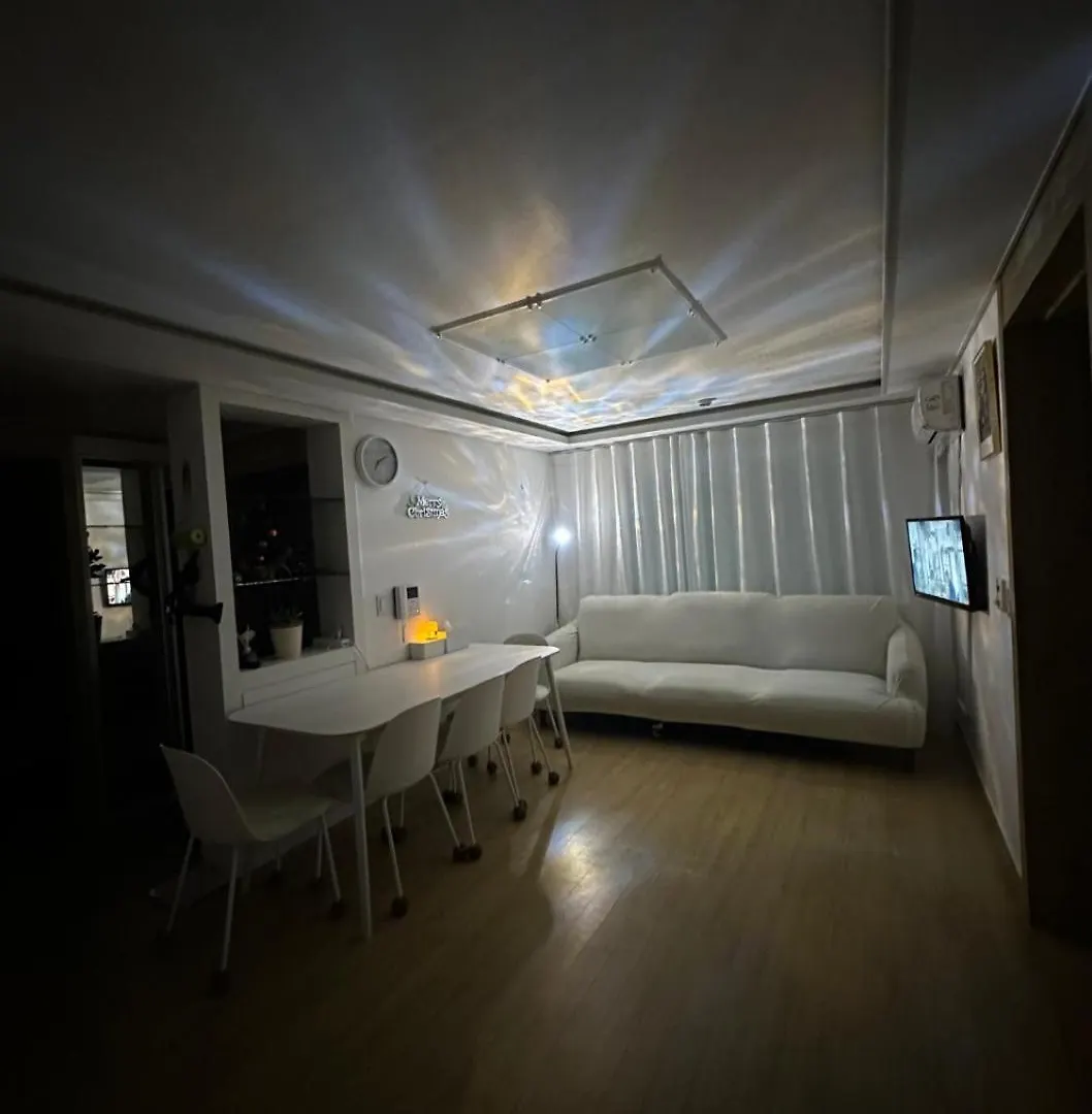 Villa Hongdae T House Seúl