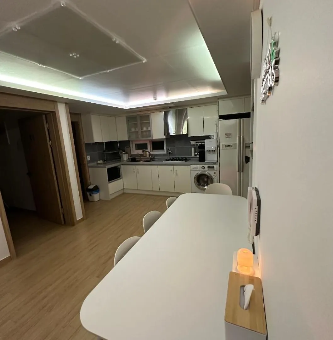 Villa Hongdae T House Seúl 0*,  Corea del Sur