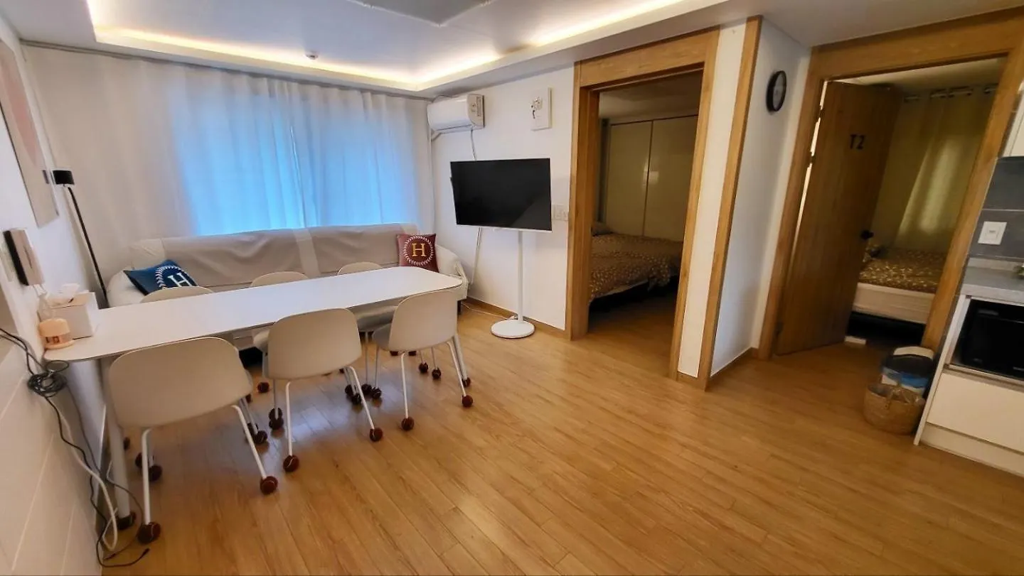Villa Hongdae T House Seoul